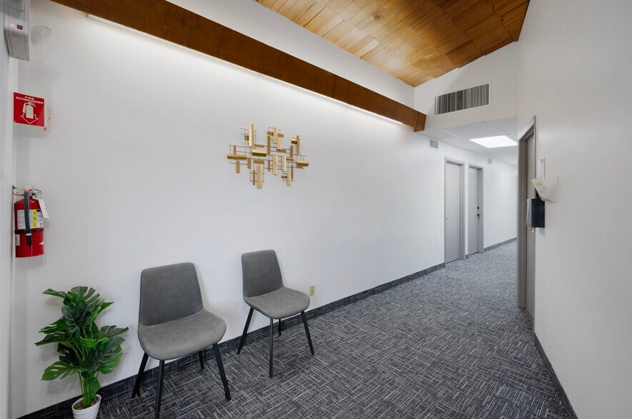 More Photos Of 151 NW Silver Lake Rd, Saint Paul Unknown For Lease