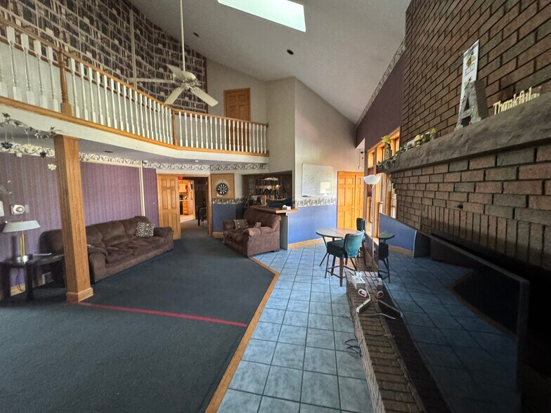 More Photos Of 1173 Manchester Ave SW, North Lawrence Office Residential For Sale