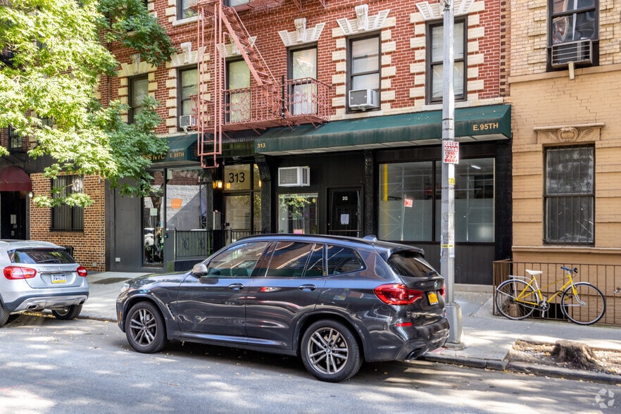 More Photos Of 313 E 95th St, New York Apartments For Sale