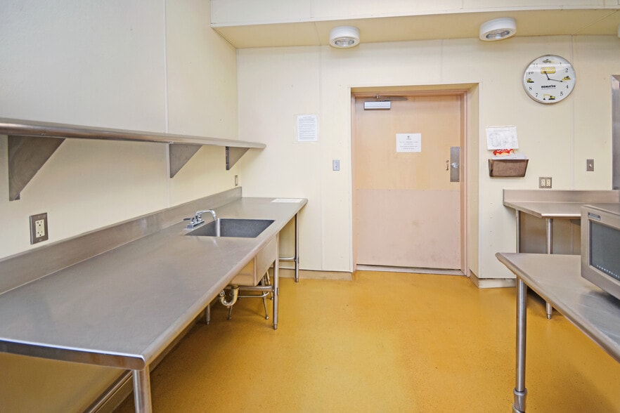 More Photos Of 801 S Madison St, Bloomington Religious Facility For Sale