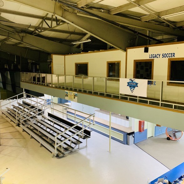 More Photos Of 10850 W Laraway Rd, Frankfort General Retail For Lease