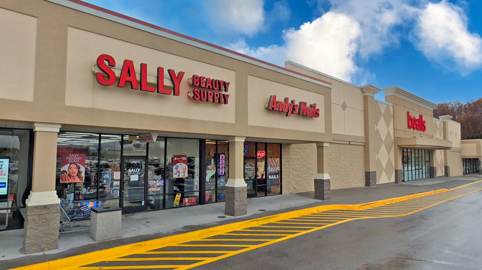 More Photos Of 4001-4039 College Ave, Bluefield Unknown For Lease