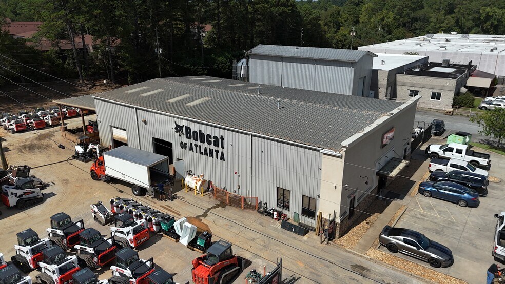 More Photos Of 2006 Delk Industrial Blvd SE, Marietta Warehouse For Lease