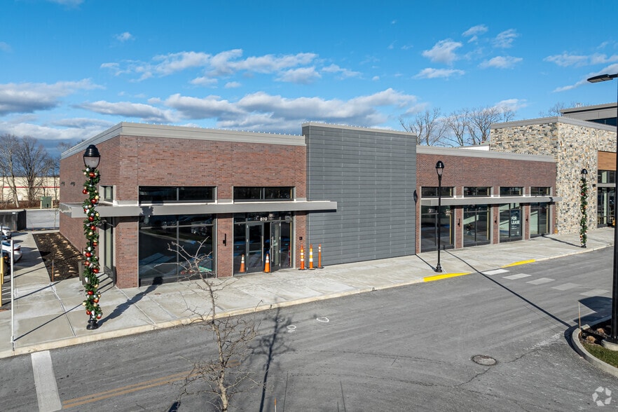 More Photos Of 600 Evergreen Way, South Windsor Unknown For Lease