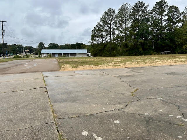 More Photos Of 108 Old Highway 98 E, Tylertown Auto Dealership For Sale