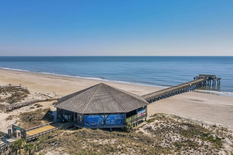 More Photos Of 21 Officers Row, Tybee Island Hospitality For Sale