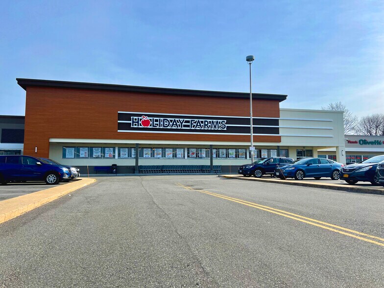 Primary Photo Of 166-206 New Hyde Park Rd, Franklin Square Storefront For Lease