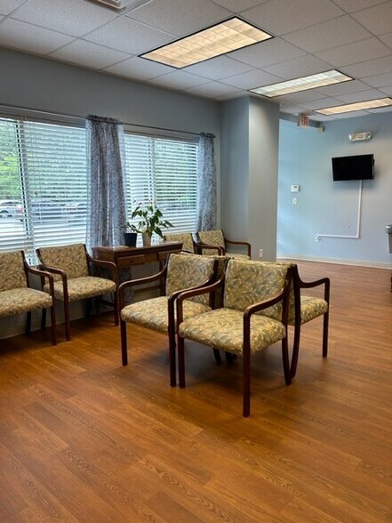 More Photos Of 9133 Timber St, North Charleston Medical For Lease