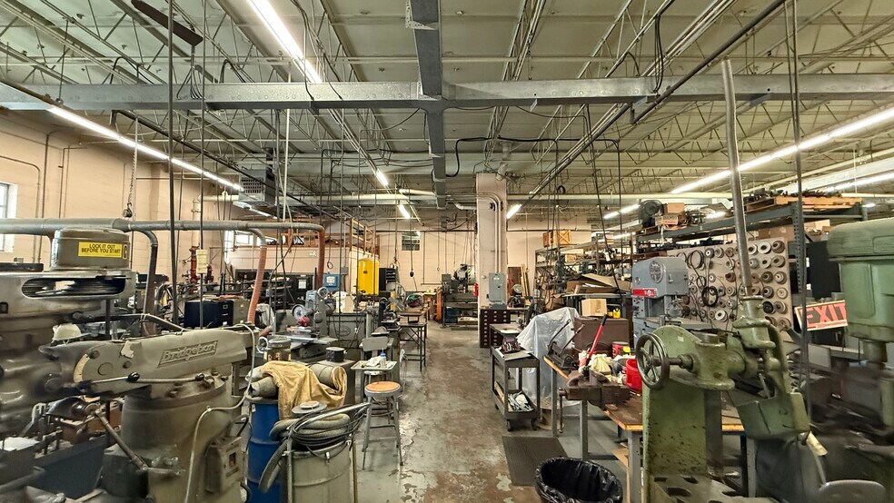 More Photos Of 4300 H St, Philadelphia Warehouse For Lease