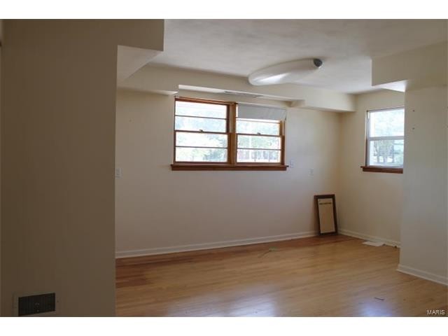 More Photos Of 1240 N Main St, Saint Clair Office For Sale