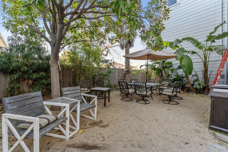 More Photos Of 1218 E 21st St, Oakland Apartments For Sale