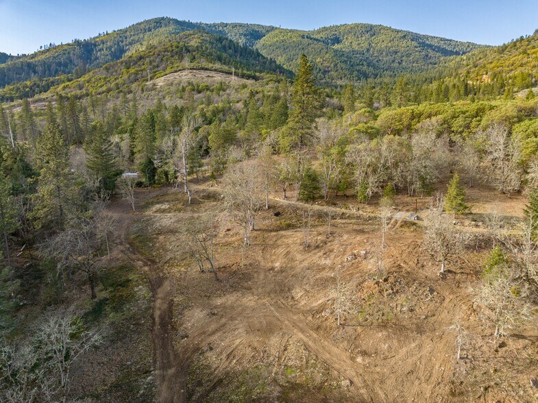 More Photos Of 0 Foothill blvd, Rogue River Land For Sale