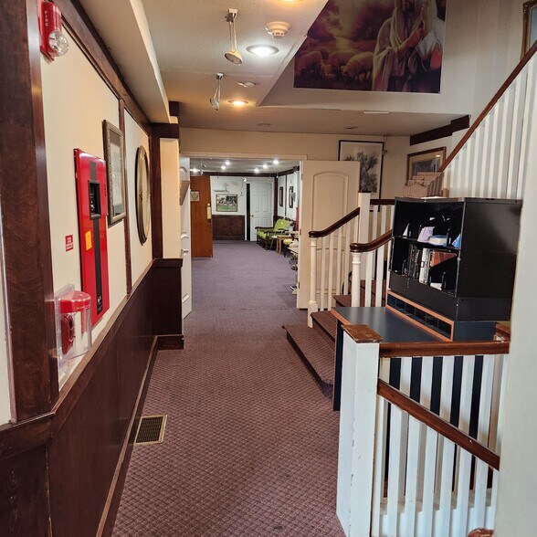 More Photos Of 7055 Terminal Sq, Upper Darby Township Medical For Sale