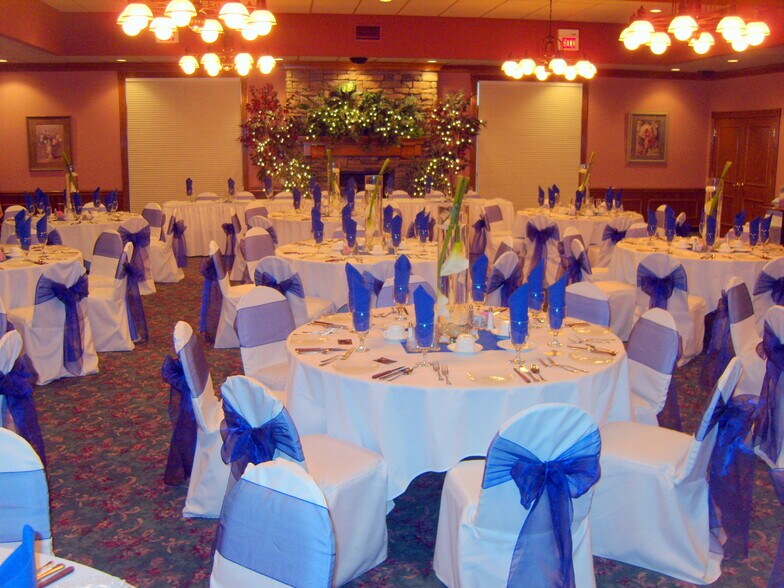 More Photos Of 111 Transit St, Saint Charles Restaurant For Lease