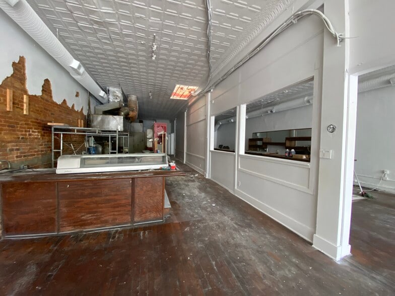 More Photos Of 1028 Broad St, Augusta Apartments For Lease