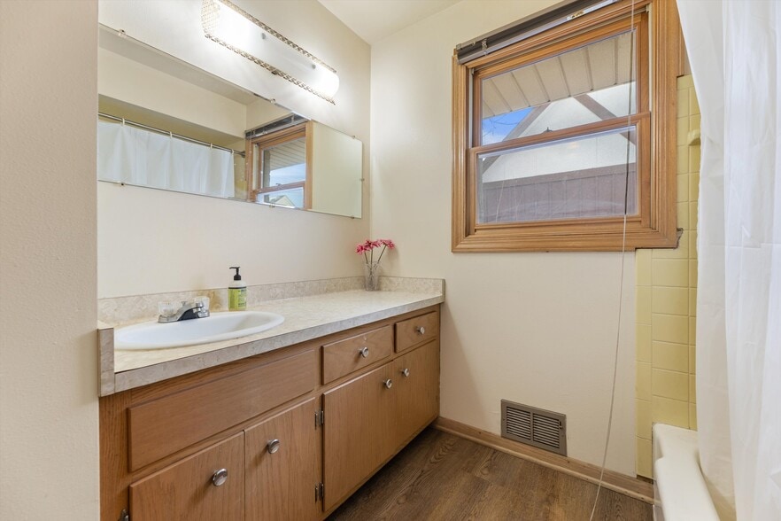 More Photos Of 11801 W Janesville Rd, Hales Corners Office For Sale