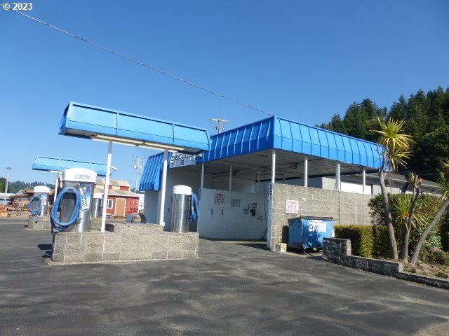 More Photos Of 542 Fir Ave, Reedsport Carwash For Sale