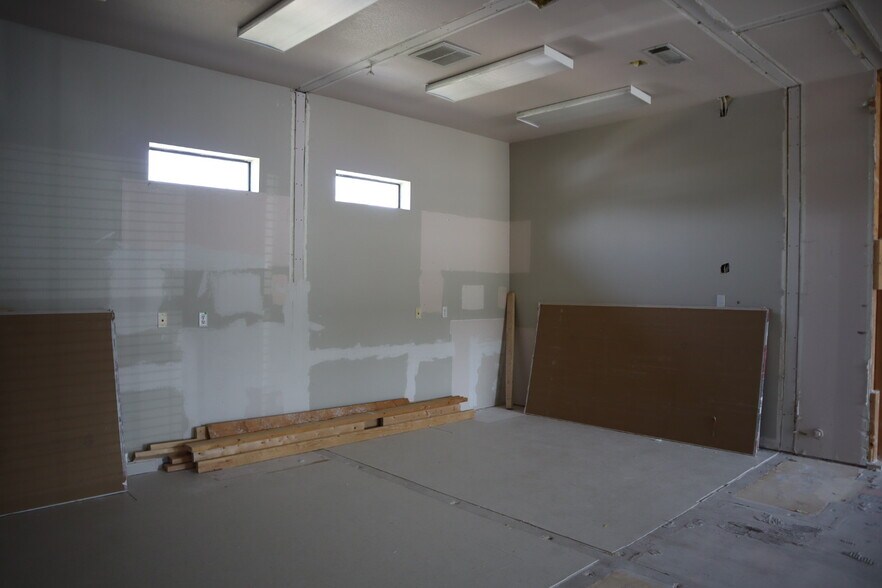 More Photos Of 1700 Ranch Road 620 S, Lakeway Storefront Retail Office For Sale