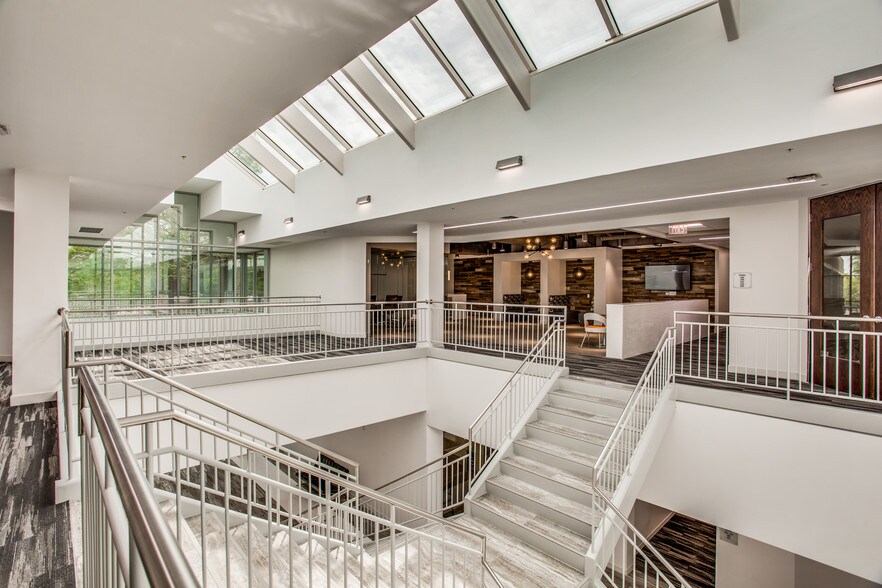 More Photos Of 1800 Preston Park Blvd, Plano Unknown For Lease