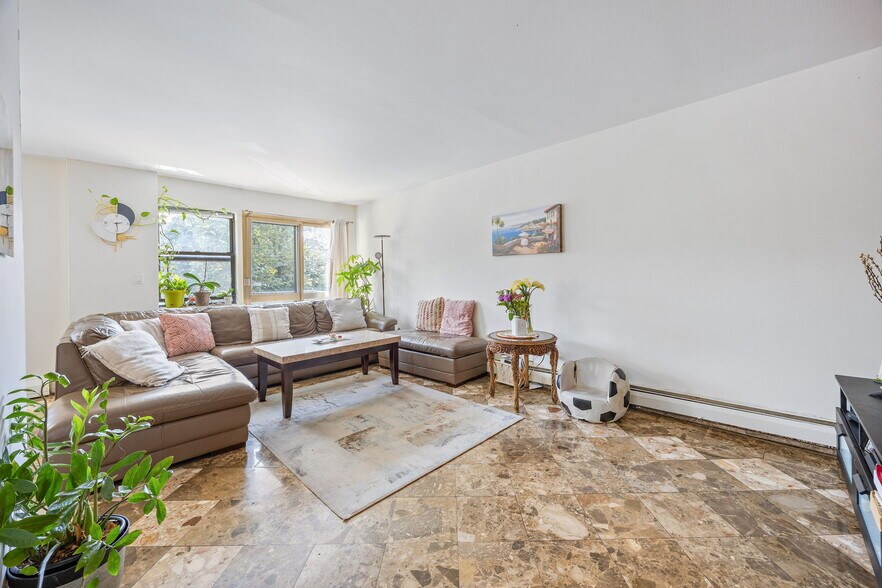 More Photos Of 7521 Caldwell Ave, Middle Village Multifamily For Sale