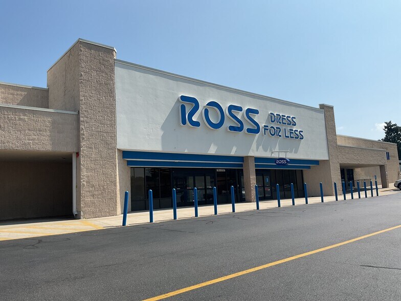 More Photos Of 1900 E Victory Dr, Savannah Unknown For Lease