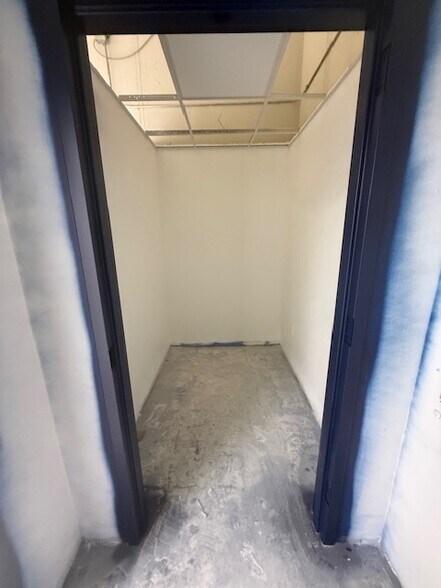 More Photos Of 12618-12620 E 31st St, Tulsa Freestanding For Sale