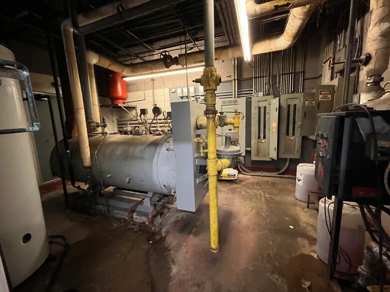 More Photos Of 30 Illinois Ave, Cincinnati Warehouse For Sale