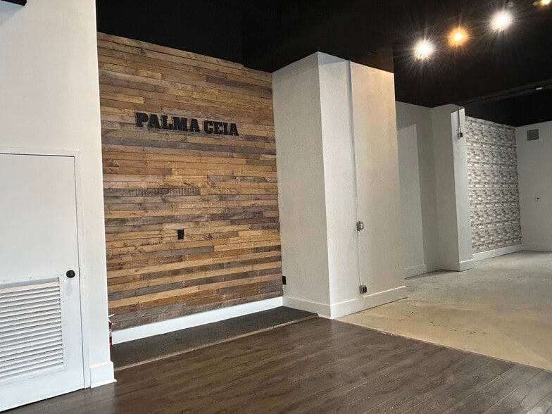 More Photos Of 3215-3217 S Macdill, Tampa Unknown For Lease