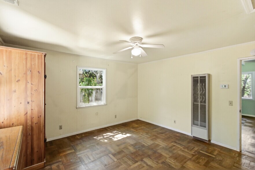 More Photos Of 4833 College Oak Dr, Sacramento Multifamily For Sale