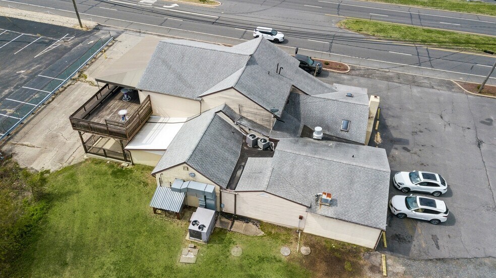 More Photos Of 820 N Black Horse Pike, Williamstown Bar For Sale