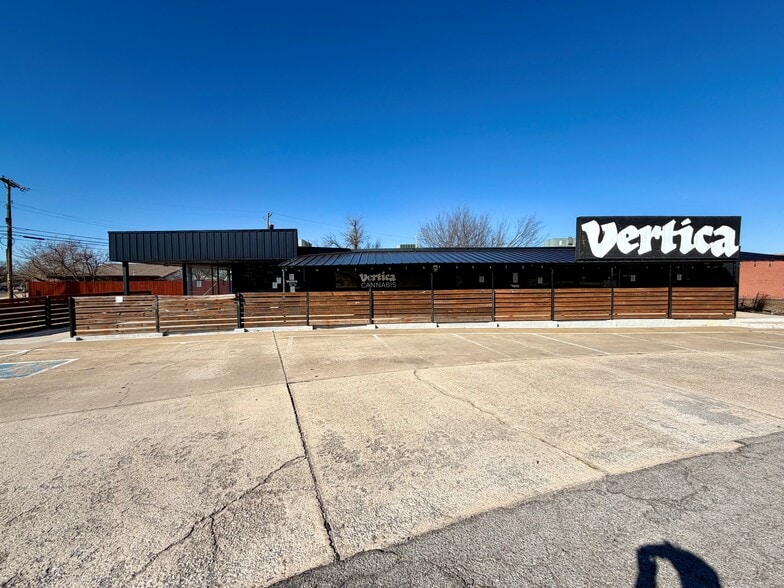 Primary Photo Of 2925 Lakeside Dr, Oklahoma City General Retail For Sale