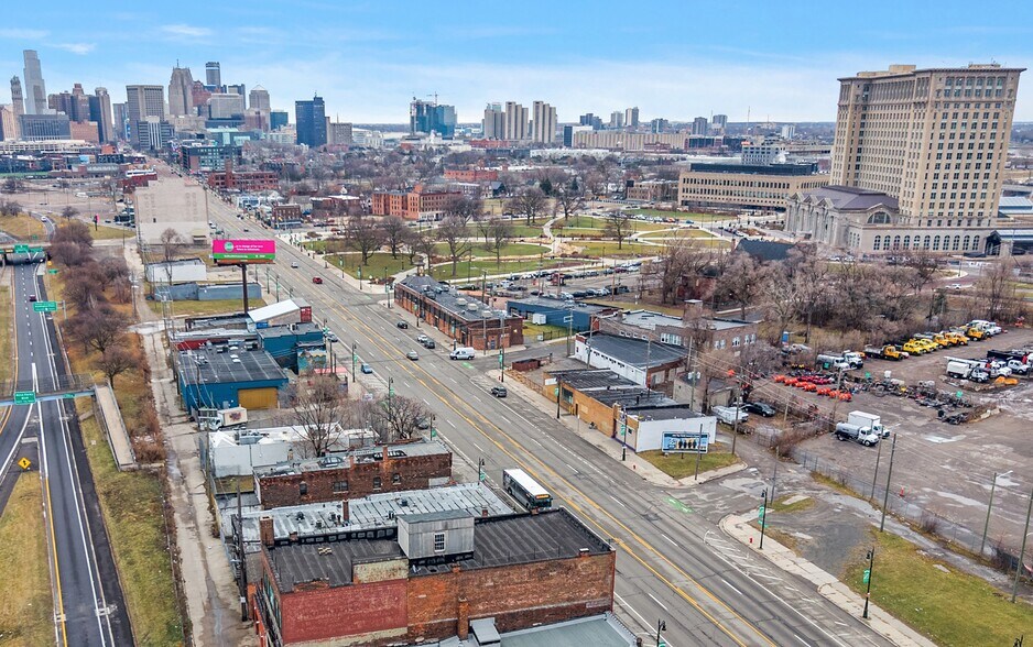 More Photos Of 2564 Michigan Ave, Detroit Storefront Retail Residential For Sale