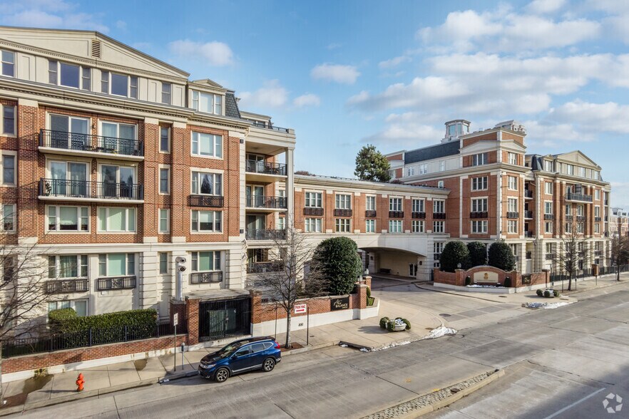 Primary Photo Of 801 Key Hwy, Baltimore Apartments For Sale