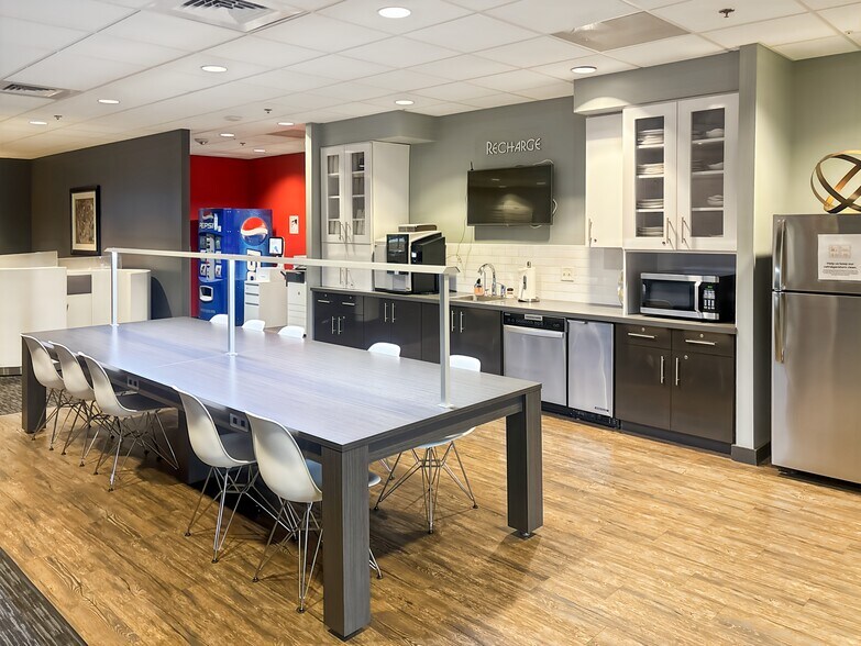 More Photos Of 331 E Main St, Rock Hill Coworking Space