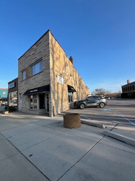 Primary Photo Of 11 Highwood Ave, Highwood Health Club For Lease