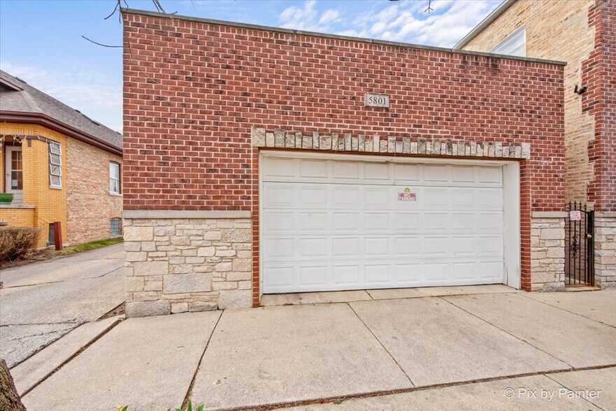 More Photos Of 5801 W 16th St, Cicero Apartments For Sale