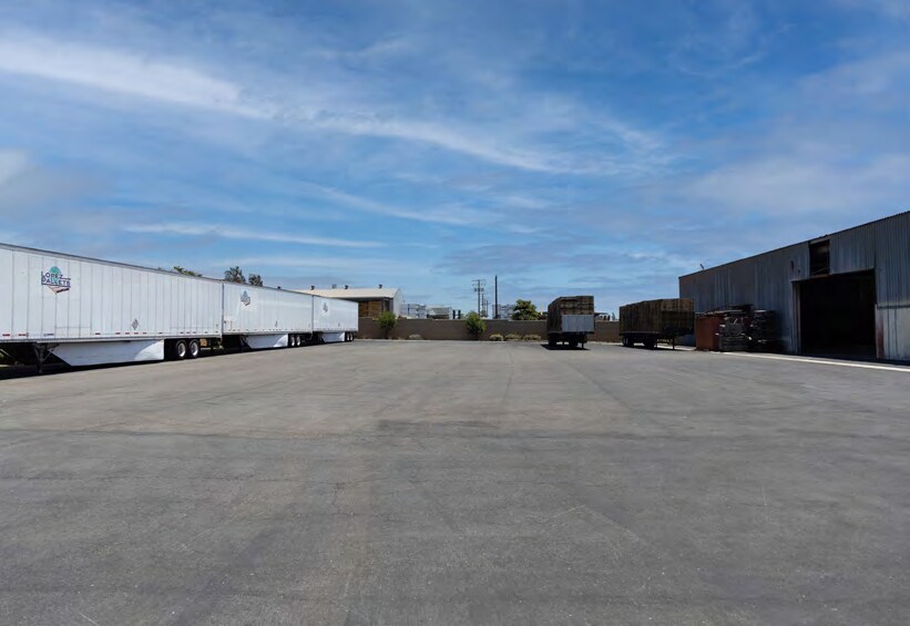 More Photos Of 10665 Redwood Ave, Fontana Land For Lease