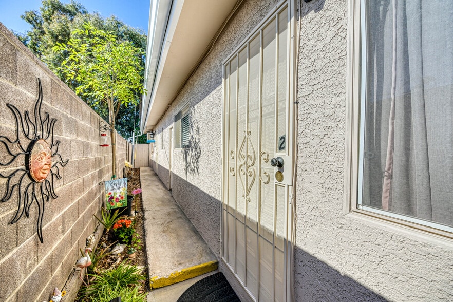 More Photos Of 1632 E Saint Louis Ave, Las Vegas Apartments For Sale
