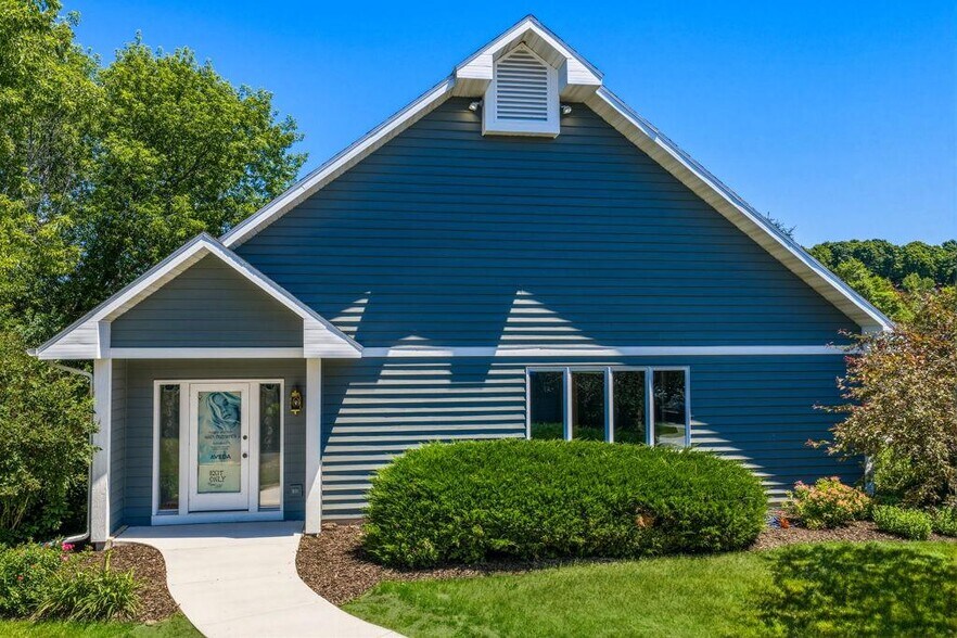 More Photos Of 7828 Highway 42, Egg Harbor Storefront For Sale