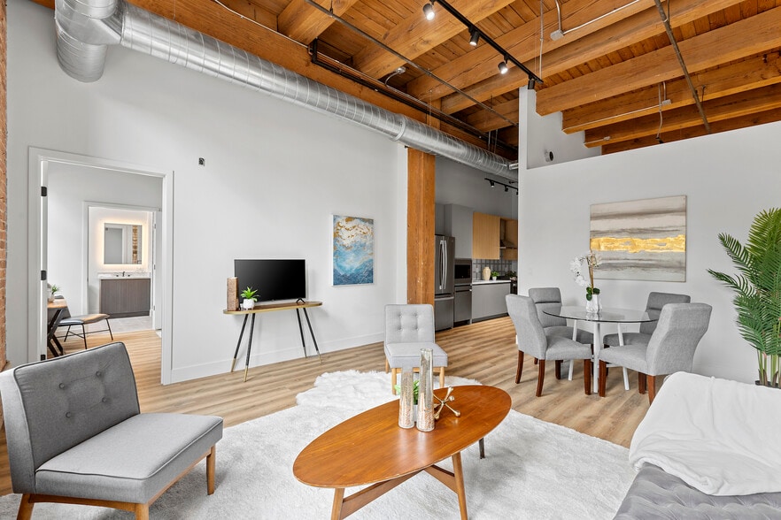 More Photos Of 153 W Ohio St, Chicago Apartments For Sale