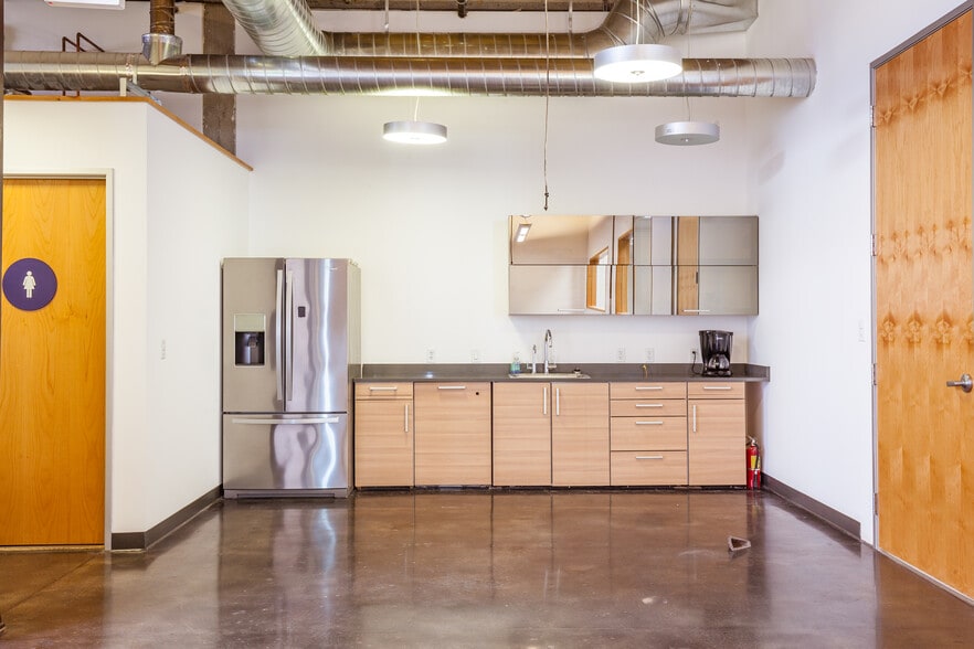 More Photos Of 390 Fremont St, San Francisco Loft Creative Space For Lease