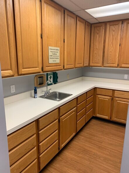 More Photos Of 660 Cooper Rd, Westerville Medical For Sale