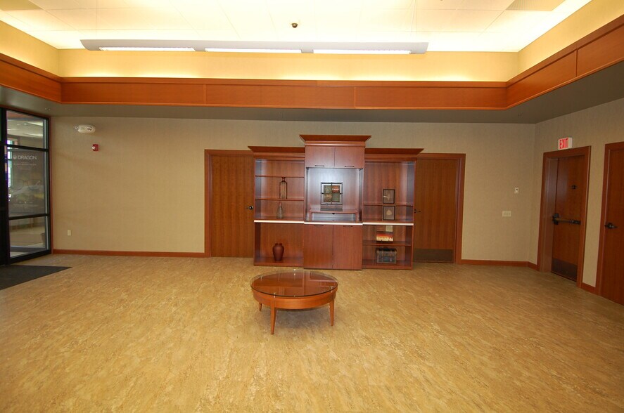 More Photos Of 640 Highway 1 W, Iowa City Office For Sale