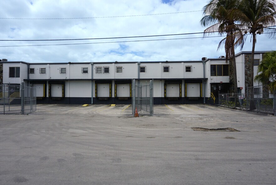 More Photos Of 6960-7000 NW 36th Ave, Miami Refrigeration Cold Storage For Lease