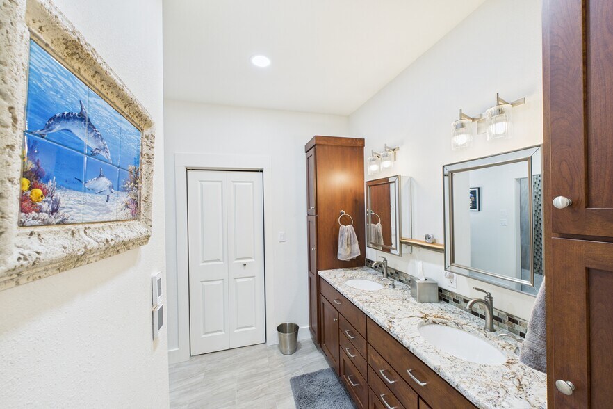 More Photos Of 141 County Road 851, Elizabeth Hotel For Sale