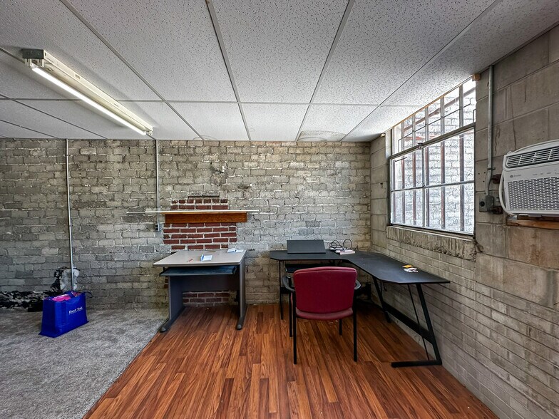More Photos Of 121 S Kentucky Ave, Lakeland Storefront For Lease