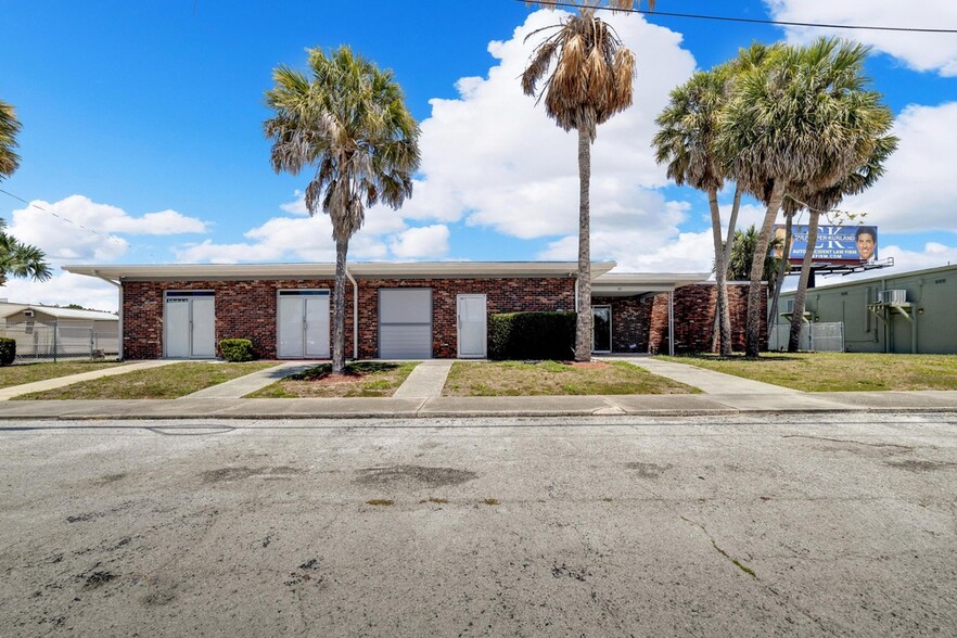 Primary Photo Of 111 Flamingo Dr, Apollo Beach Office For Sale