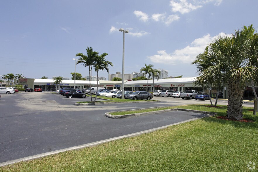 More Photos Of 18501-18557 W Dixie Hwy, Miami Storefront For Lease