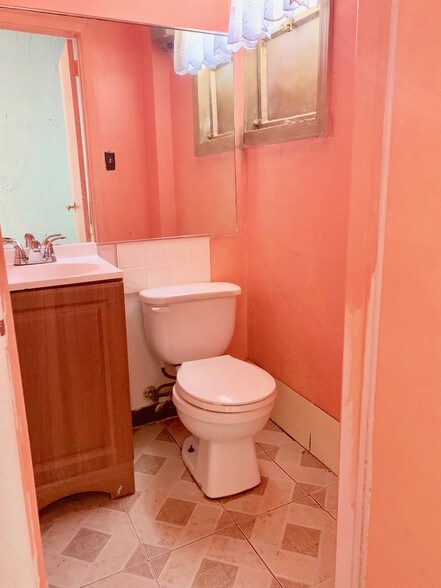 More Photos Of 429-441 Merrick Rd, Lynbrook Unknown For Lease