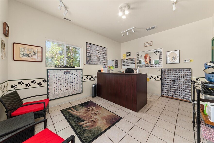 More Photos Of 6297 Sundown Dr, Nine Mile Falls Specialty For Sale